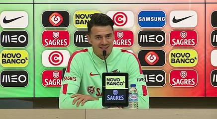 José Fonte comenta como a experiência dos mais velhos pode ajudar os mais novos