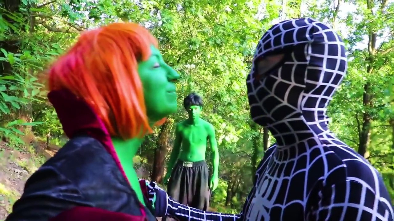 Lady Hulk Beijos Spiderman Preto! vs Hulk, Homem-Aranha, Elsa Frozen, Joker & de doces