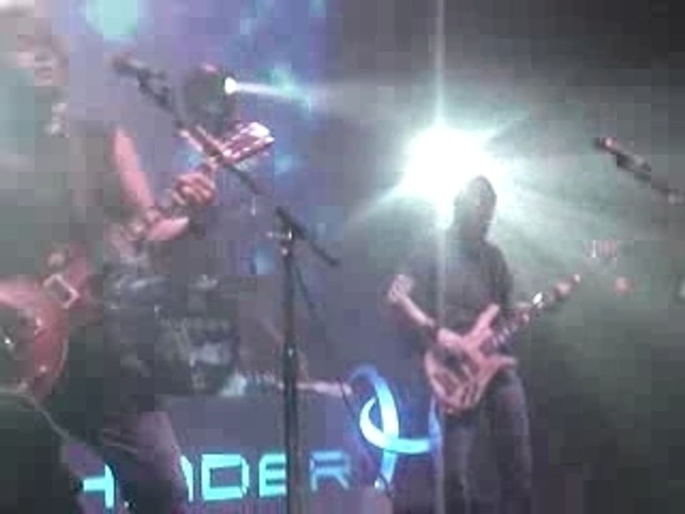 Hinder - Nothin' Good About Goodbye (live)