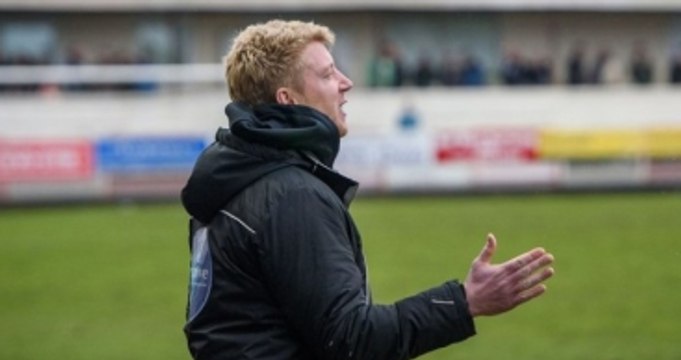 İngiltere'de Menajer Nick Bunyard, Kendi Takımına Bahis Oynadı 3 Yıl Men Aldı