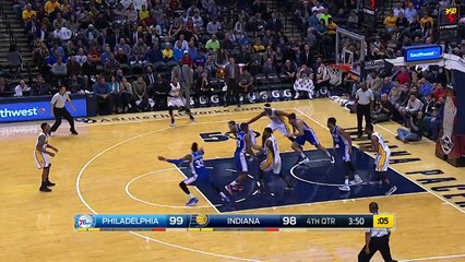 Myles Turner sort de nulle part pour caler un gros contre