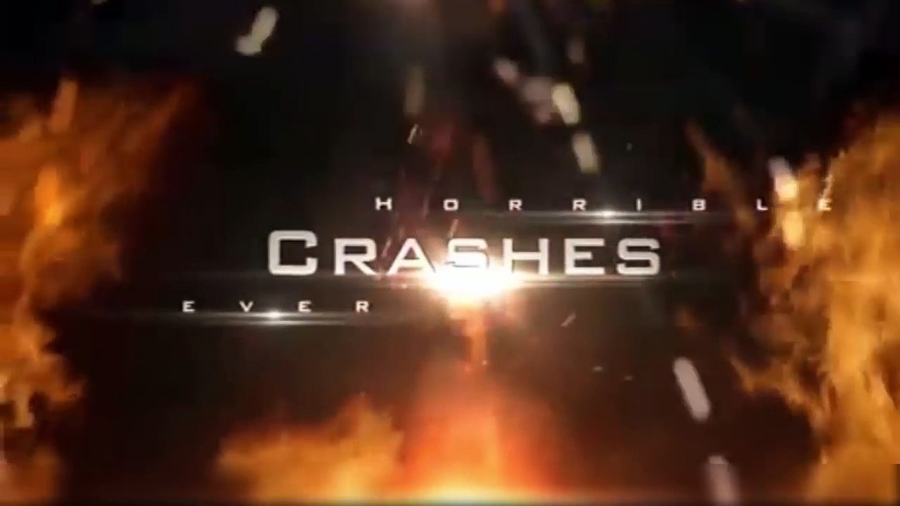 Accident de voiture mortel en direct - Caméra de surveillance [Sécurité] +18_part (3) HD