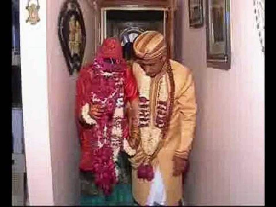 ہنس ہنس کر آپ کے پیٹ میں بل پڑ جایں