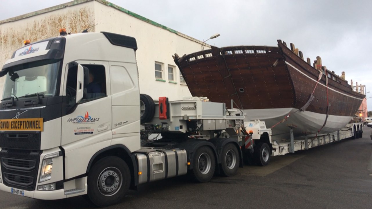 Le boutre omanais Nizwa a quitté