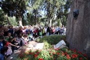 Izmir CHP'den Zübeyde Hanım Anıt Mezarı'na Ziyaret