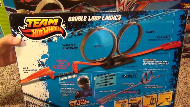 Hot Wheels Double Loop Launch Stunt Set with Launcher and Jump Toy Review-Hhq9obNkF7A