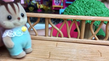 Calico Critters Kittens Ryan Plays With Liz & Bad Boy Reads Diary in a Tree House HMP Shorts Ep. 18-6UNwV9Qb-K8