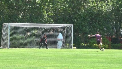 À la Cueva! Hudson bate pênalti com cavadinha em treino do São Paulo