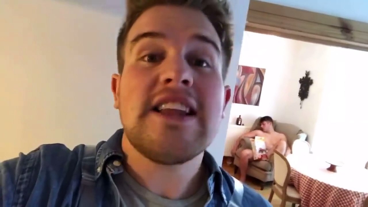 Superglue boobs   Prank Elliot Giles