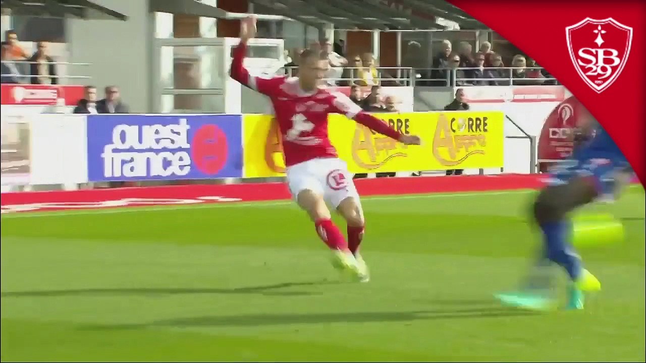Neal Maupay nommé dans les meilleurs joueurs du mois d'octobre