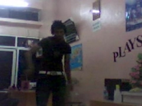 en mode entrainement[dance tecktonik]