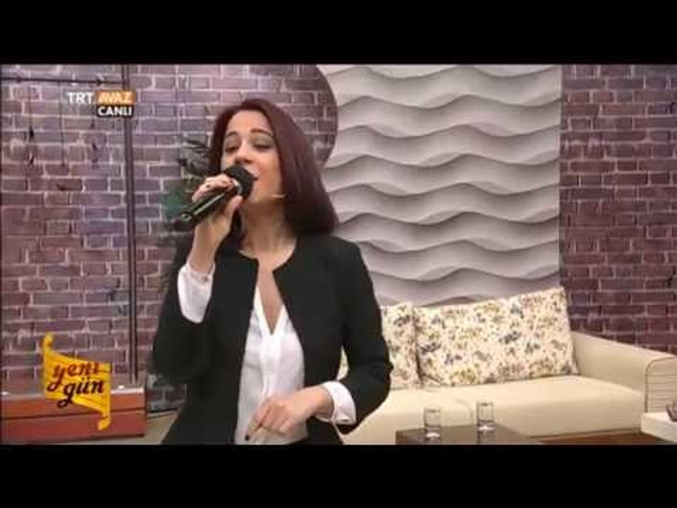 Dilara Uğuralp - Kayboldum Kaybolan Yıllar İçin...