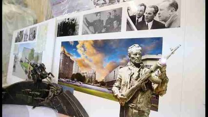 Instalarán en Moscú monumento en memoria a Mijáil Kaláshnikov, creador del AK-47