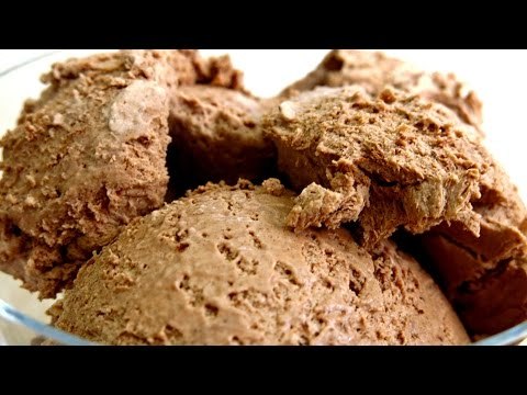 3 INGREDIENT CHOCOLATE ICE CREAM