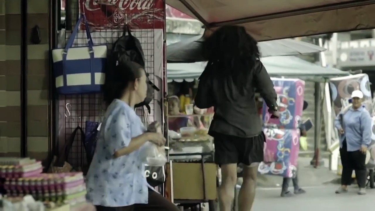 Urmărește acest videoclip și încearcă să nu plângi... Este o lecție cruntă despre bunătate și despre cum ar trebui să ne