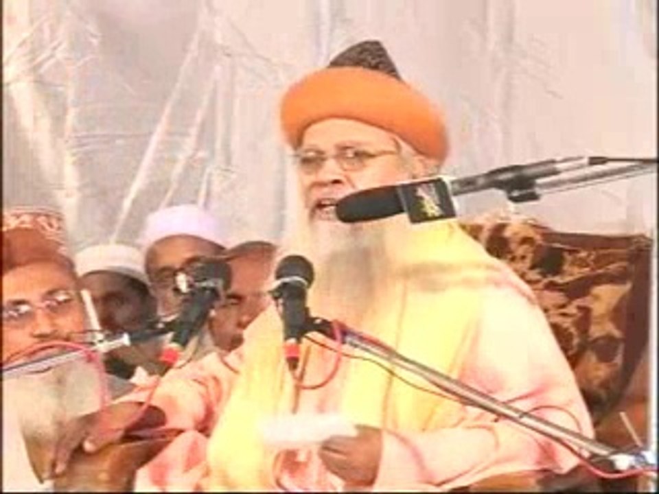 Shane Ahle Bait, on Karbala By Syed Hashmi Miyan Part 1