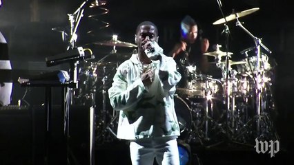 Star-studded night at Clinton concert in Cleveland