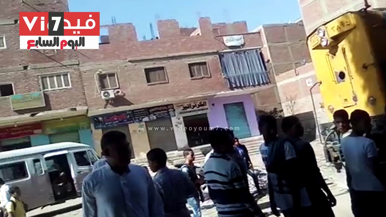 انفصال مقدمة قطار "الديزل" أثناء دخوله محطة منش...