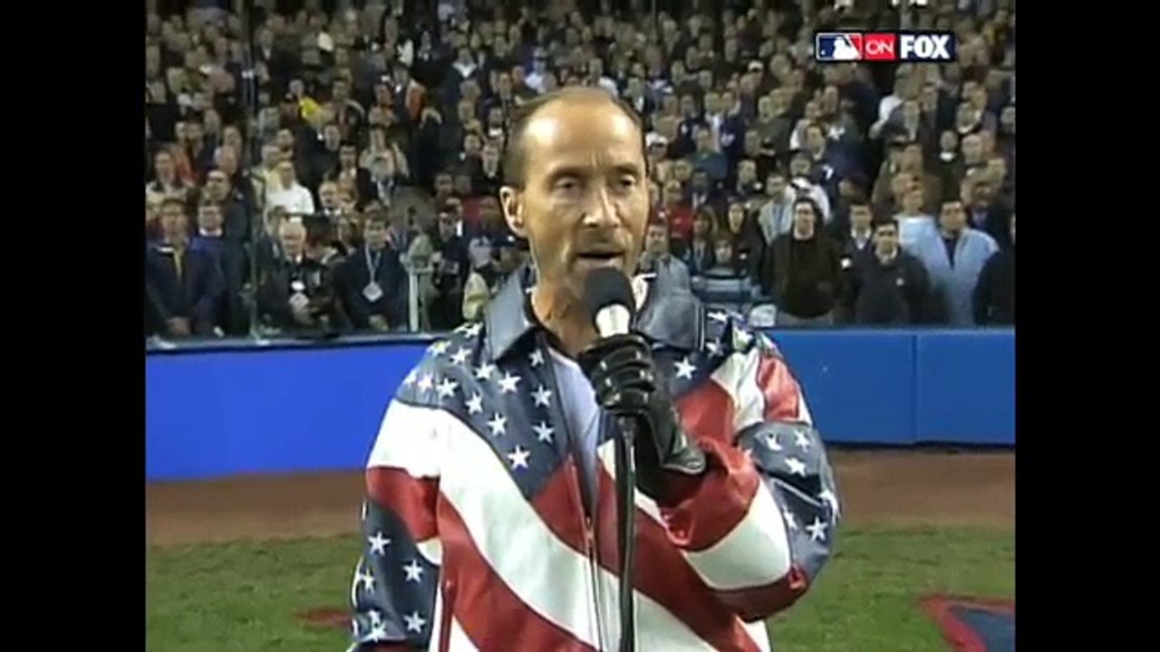 2001 WS Gm4: Lee Greenwood sings God Bless the USA