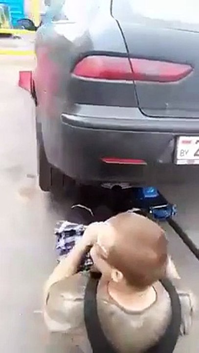 Gesicht Zum Auspuff halten