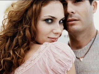 How To Flirt Without Saying A Word