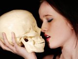 Revealed! The Kiss Of Death For Relationships