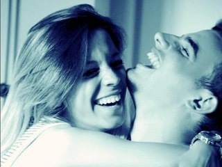 5 Major Turn Offs To Avoid On The First Date (According To Guys)