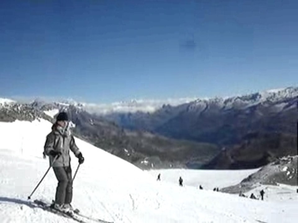 Tignes - Ski d'été sur le glacier de la Grande Motte