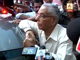Governor MK Narayanan hits back CPM leader Prakash Karat in a lighter vein