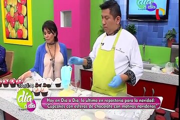 Receta para preparar cupcakes con esferas de chocolate, ideal para Navidad