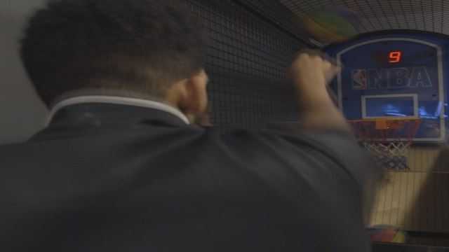 Karl-Anthony Towns Sets NBA Store Pop-A-Shot Record - PAL