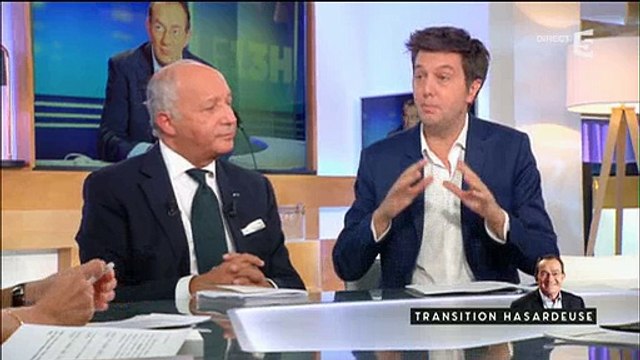 C à vous sur France 5 accuse Jean-Pierre Pernaut de hiérarchiser la misère en opposant SDF et migrants
