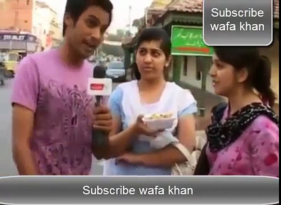 Lahore Ki Larkion Ki Aqal Bas Itni Hi Hy