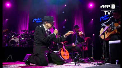 Legendary poet and songwriter Leonard Cohen dies at 82