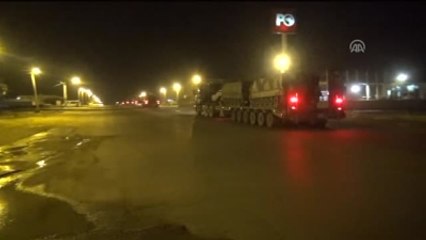 Sınıra Askeri Sevkiyat