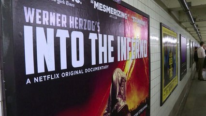 Terapia colectiva en metro de Nueva York tras elección de Trump