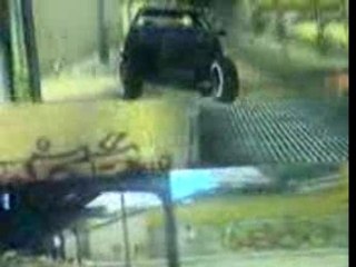 Flatout 2 Cascade de Pro : Kick Flip