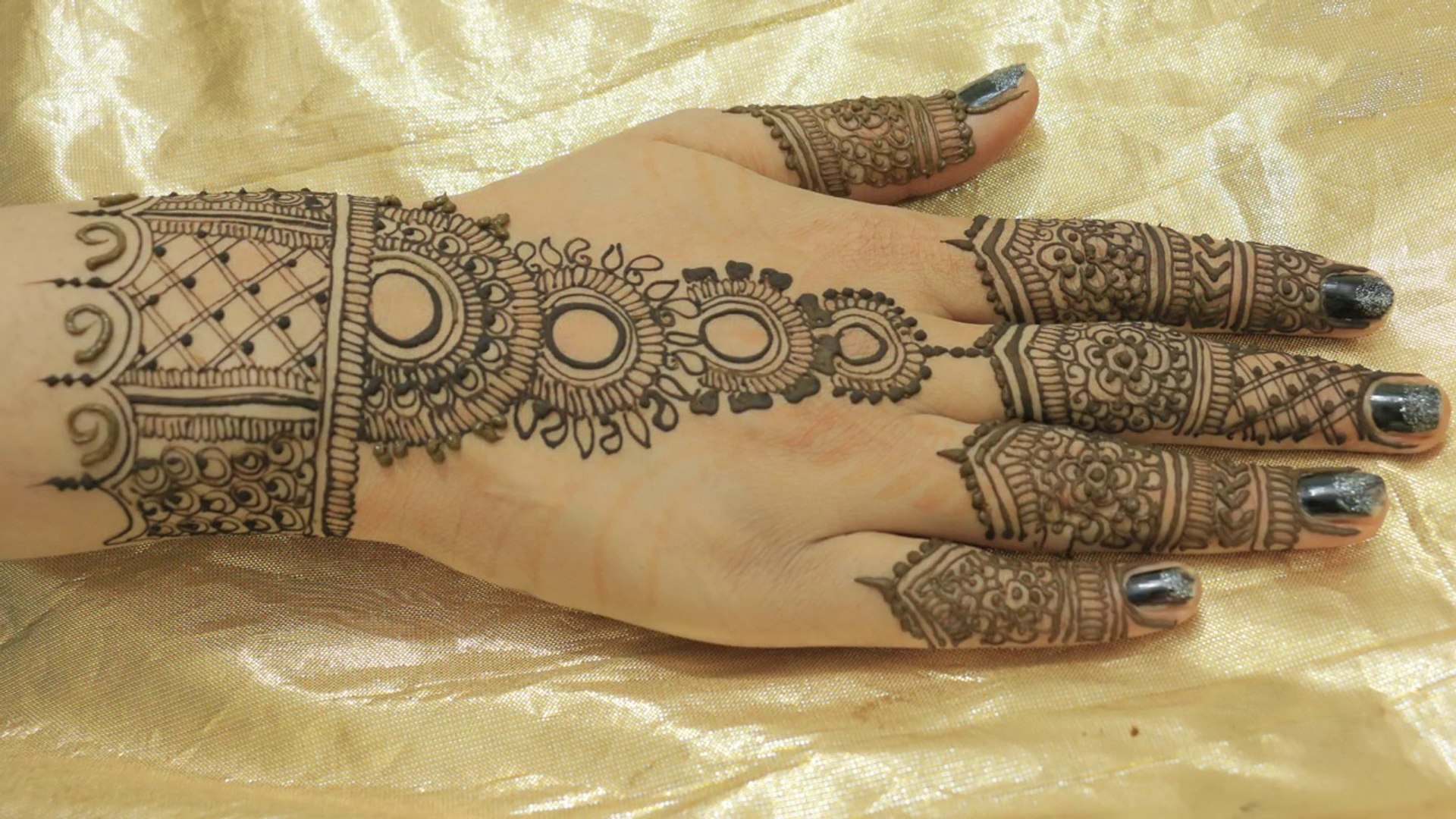 Traditional Simple Easy Heena Mehndi Designs For Hands Bridal Hand