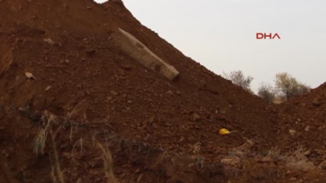 Isparta - Sit Alanında Iş Makinesiyle Kaçak Kazı Yapan Biri Polis 13 Kişi Tutuklandı