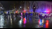 10/11/2016. DES CENTAINES MARCHENT DANS LA LUTTE ANTI-TRUMP PROTESTATION À PHILADELPHIE