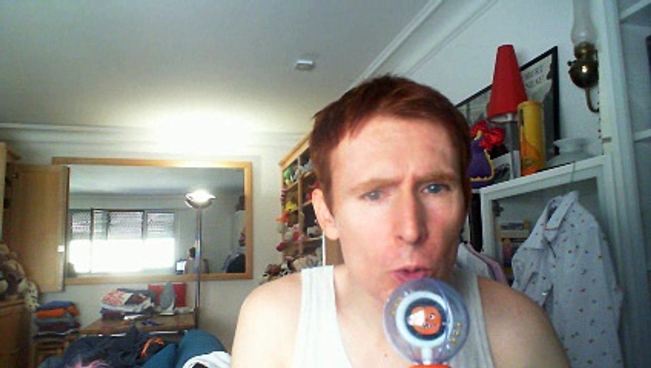 Wiwi égratigne "faut oublier" de M (Matthieu Chédid)