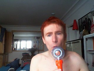 Wiwi égratigne "where are you now" de Refuge