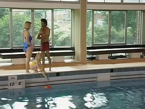 Mr Bean - Naked swimming