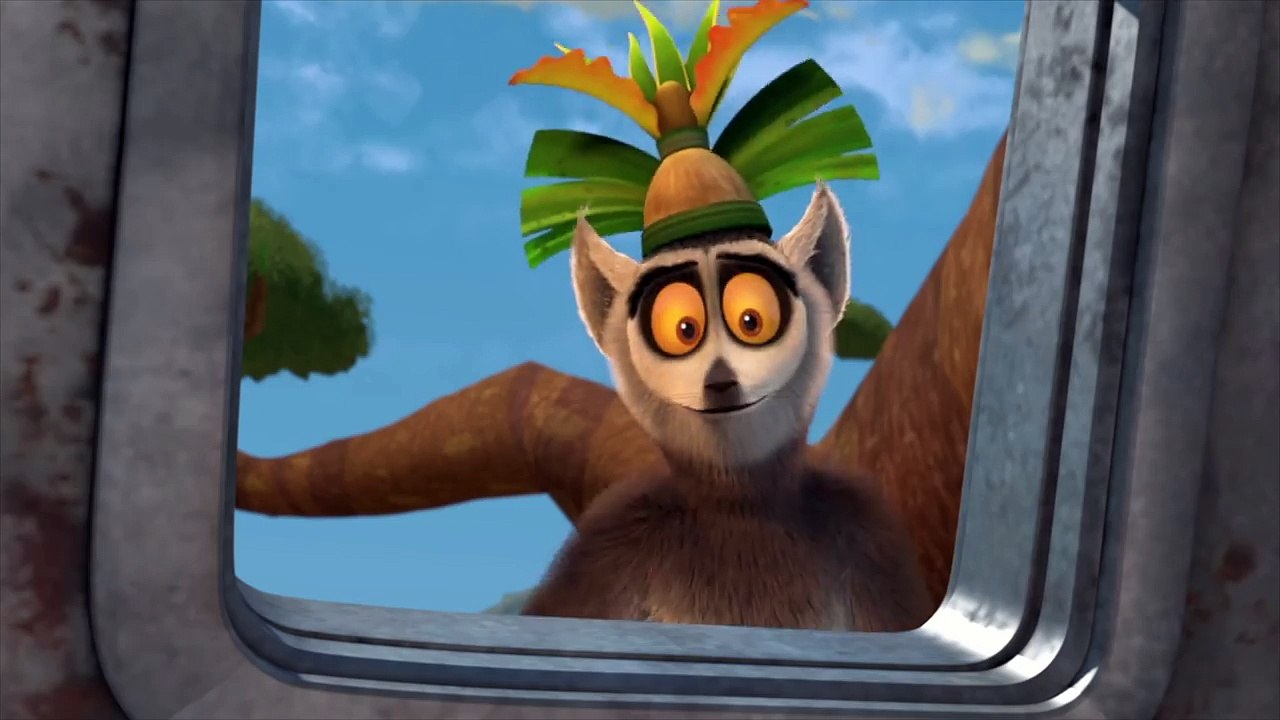 04) Maurice Shakes his Booty! - ALL HAIL KING JULIEN