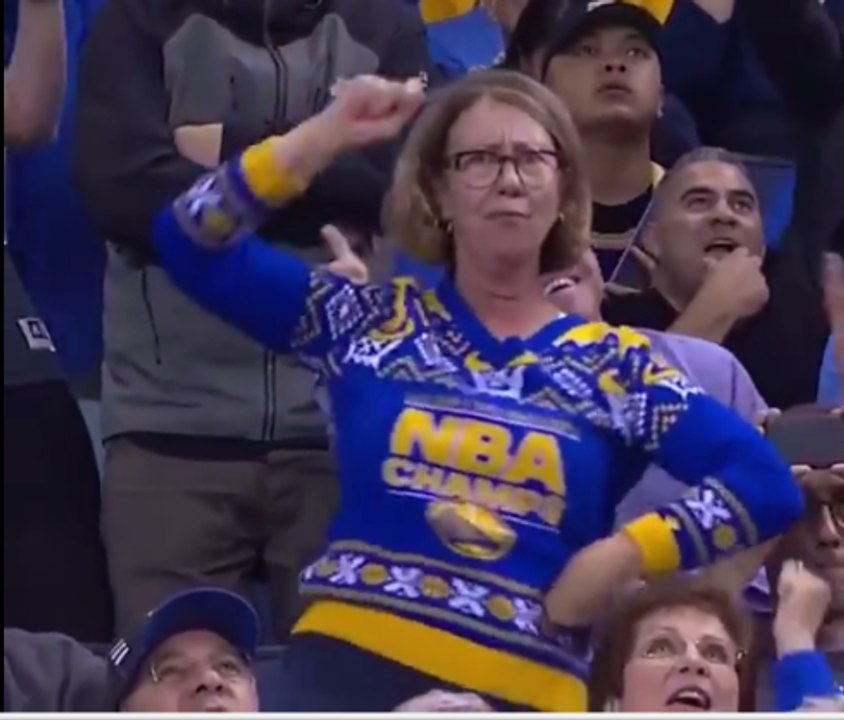 My Moms michael jackson moves | NBA | golden state warrior