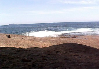 Laje da ilha do Prumirim, Litoral Norte de Ubatuba, SP, Brasil, ondas . mares e rochedos, novembro azul, turismo de contemplação, barcos e mares.
