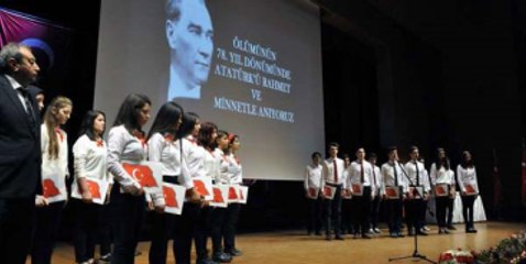 Antalya Atatürk Sevgisi Salona Sığmadı