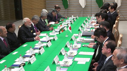 Japão e Índia assinam acordo nuclear civil