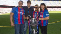 Jason Jordan, Chad Gable, Carmella estrelles de WWE visiten el Camp Nou