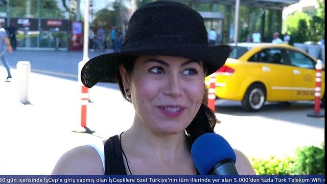 İnsanlara AVM’lerde Bedava İnternete Bağlanmanın Yolunu Anlattık Sokak Röportajları